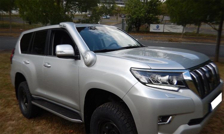 TOYOTA LAND CRUISER GDJ 155